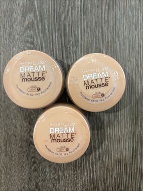3X Maybelline Dream Matte Mousse Foundation - Nude Light ( FIRM PRICE )